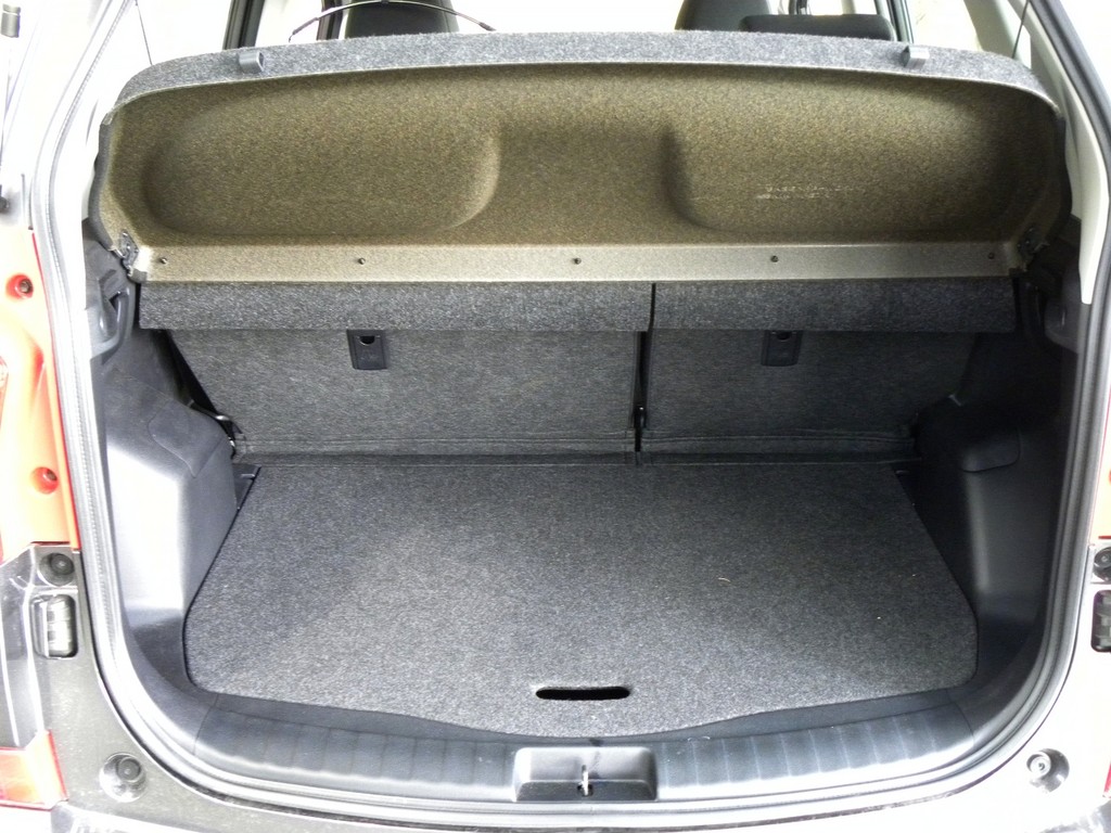 Subaru Trezia.
