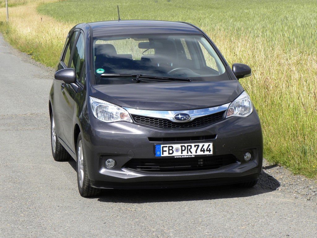 Subaru Trezia.