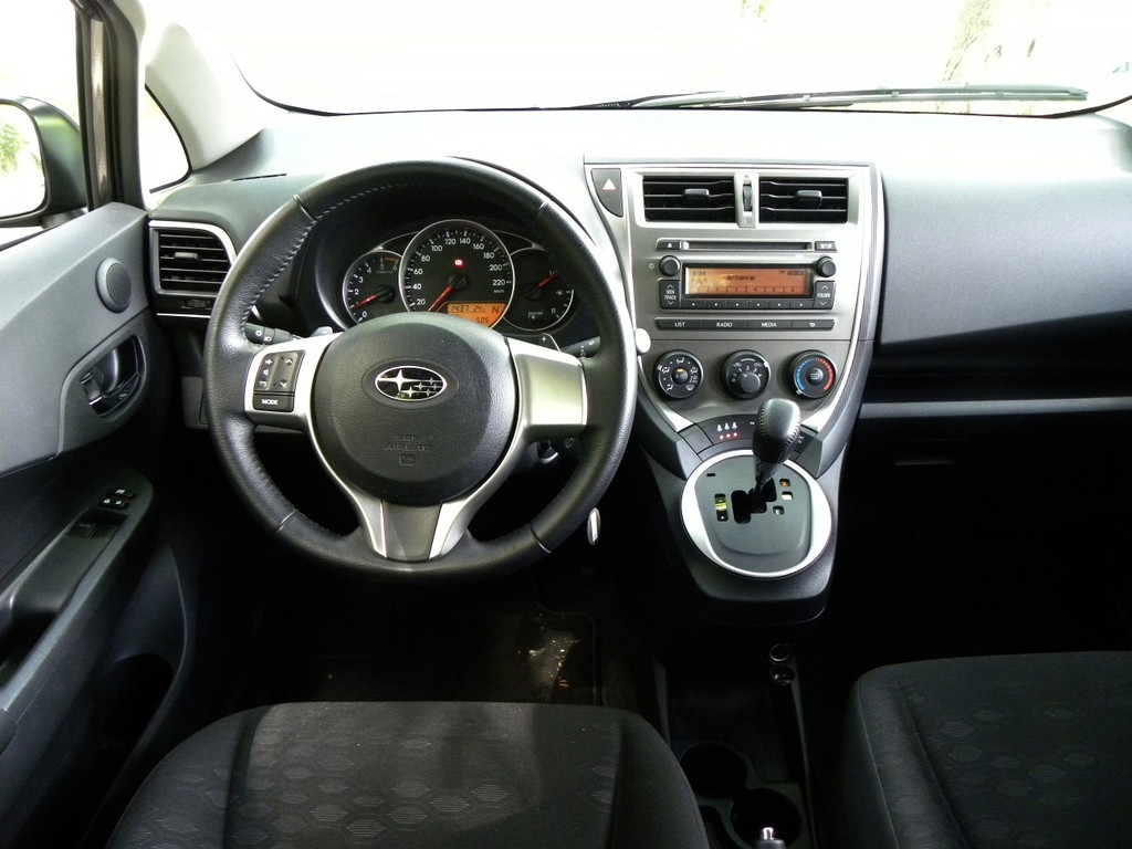 Subaru Trezia.