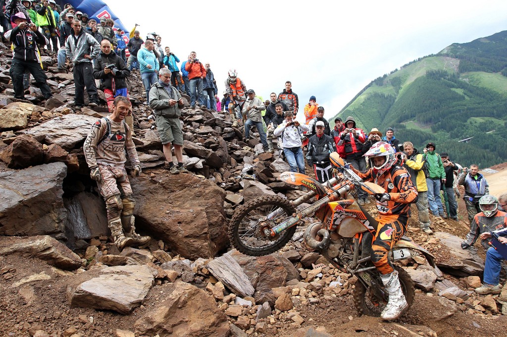 Taddy Blazusiak gewann das „Red Bull Hare Scramble 2011“.