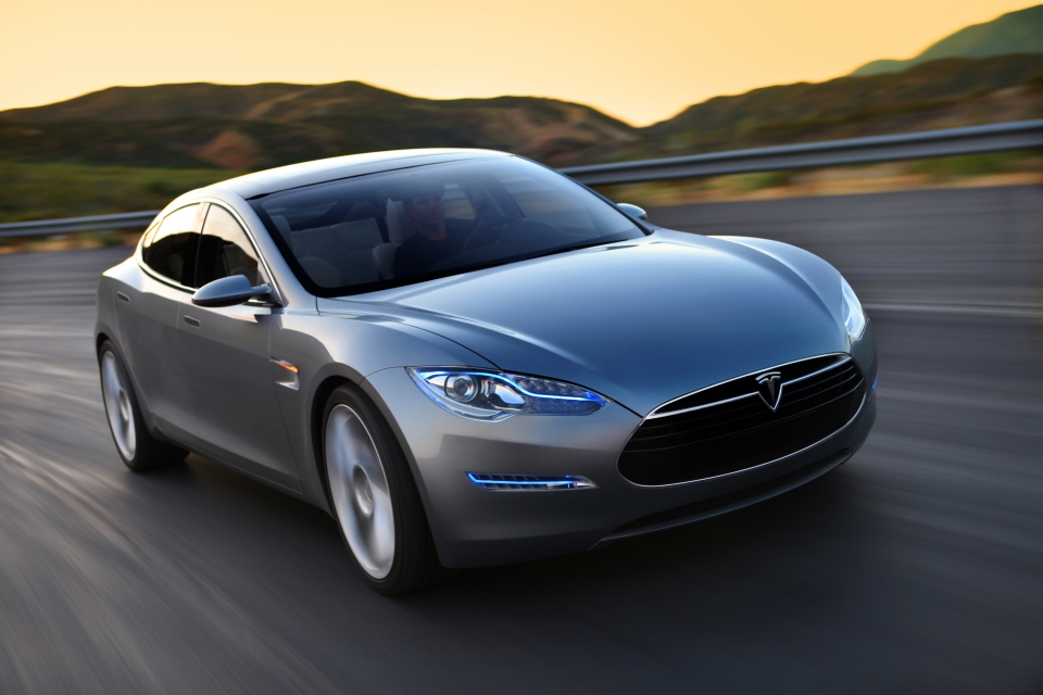 Tesla S - Mehr Charakter für die E-Limousine