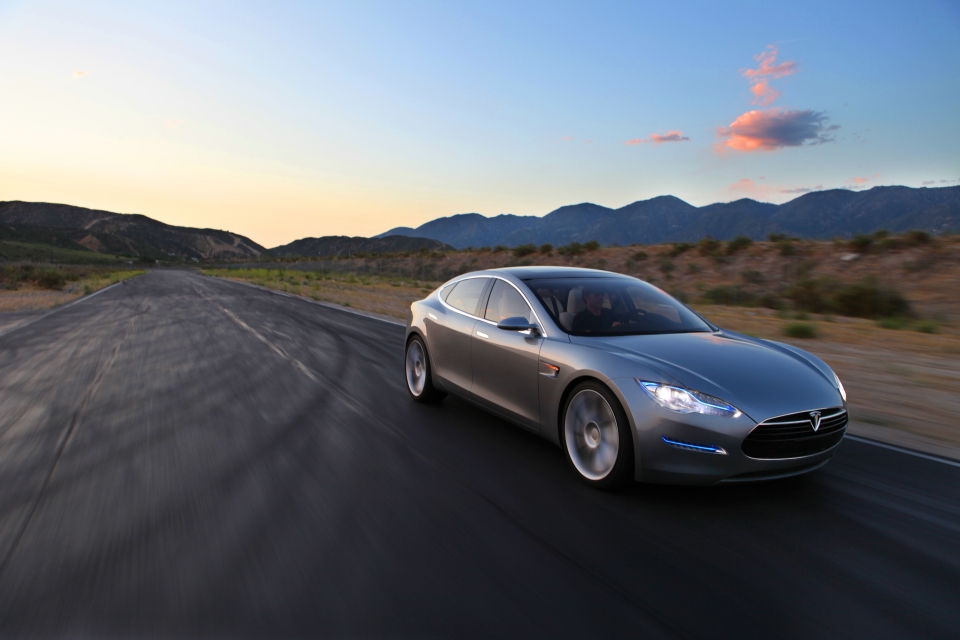 Tesla S - Mehr Charakter für die E-Limousine