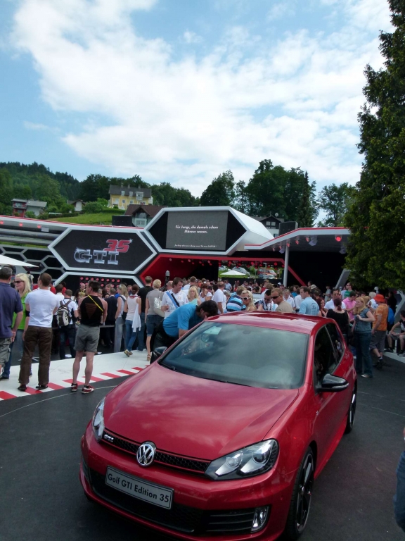 VW Golf GTI 