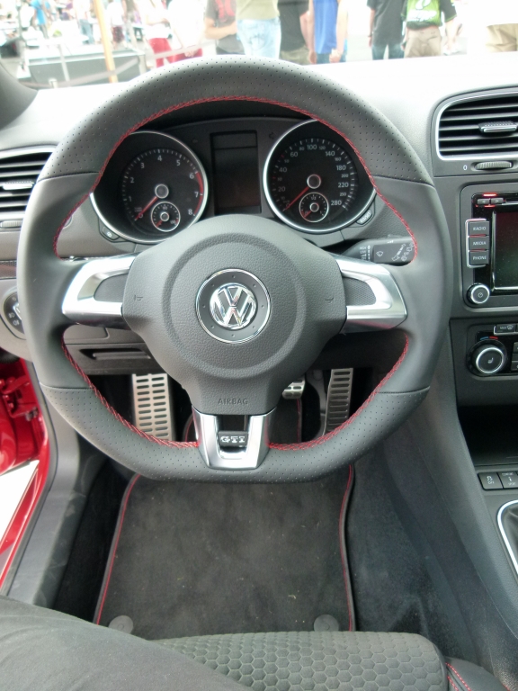 VW Golf GTI 