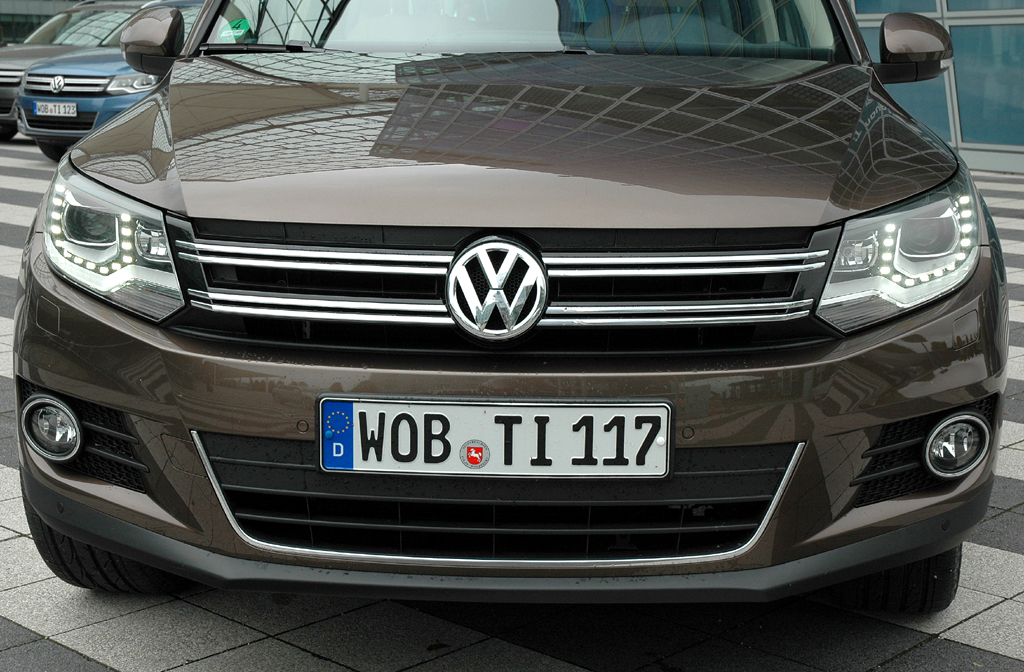 VW Tiguan: Blick auf die Frontpartie des Kompakt-SUV. 