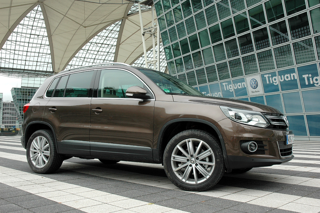 VW Tiguan: Die Neuauflage lehnt sich stärker an den Touareg an. 