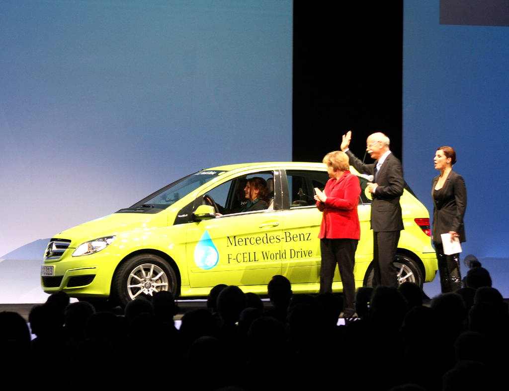 Verabschiedung zur F-Cell-Welttour Ende Januar in Stuttgart. 