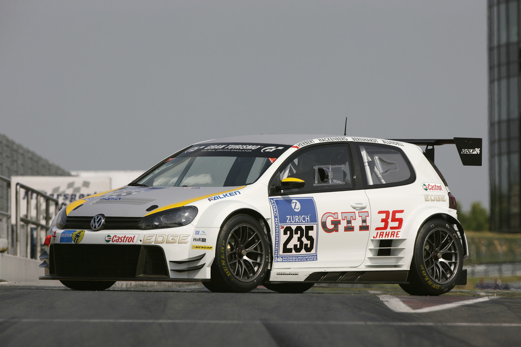 Volkswagen Golf24.
