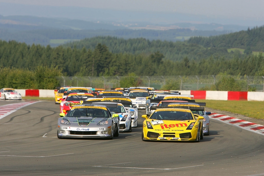 auto.de Gewinnspiel: ADAC GT Masters auf den Spuren der Formel-1