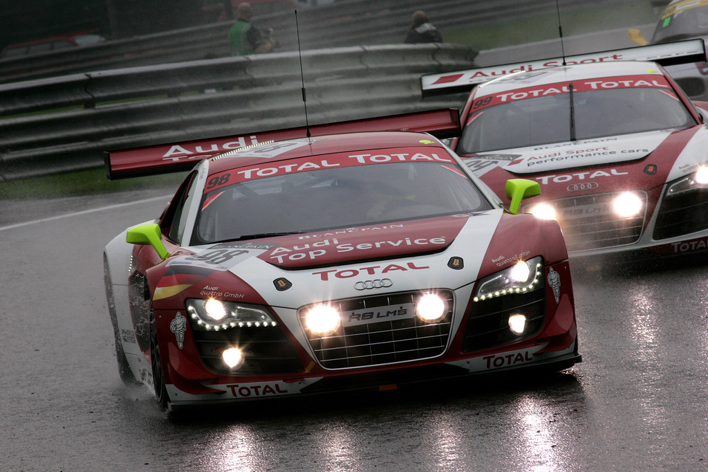 24-Stunden von Spa: 2 Audi R8 LMS in den Top Ten.