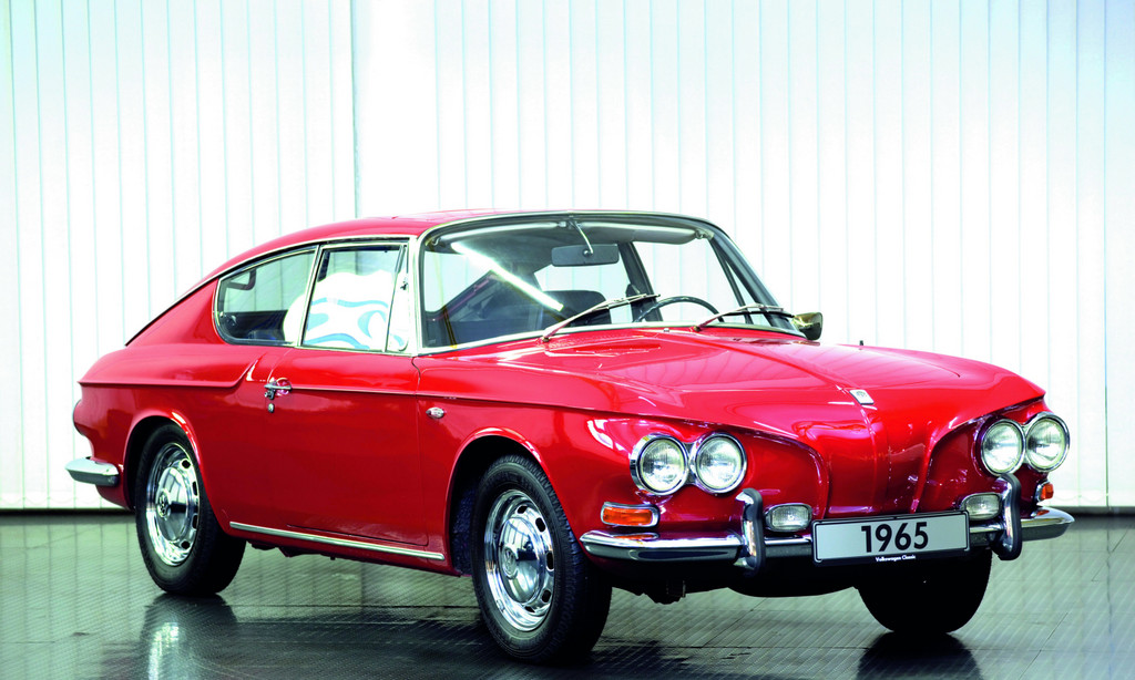 Auf Basis des Karmann Ghia Typ 34 präsentierte Karmann 1965 eine Fließheckvariante mit großer Heckklappe.