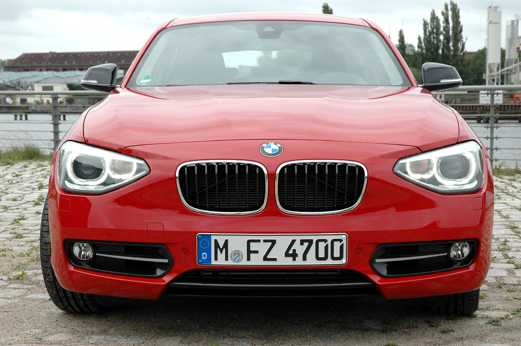 BMW 1er: Blick auf die Frontpartie des deutlich gereifteren Fünftürers. 