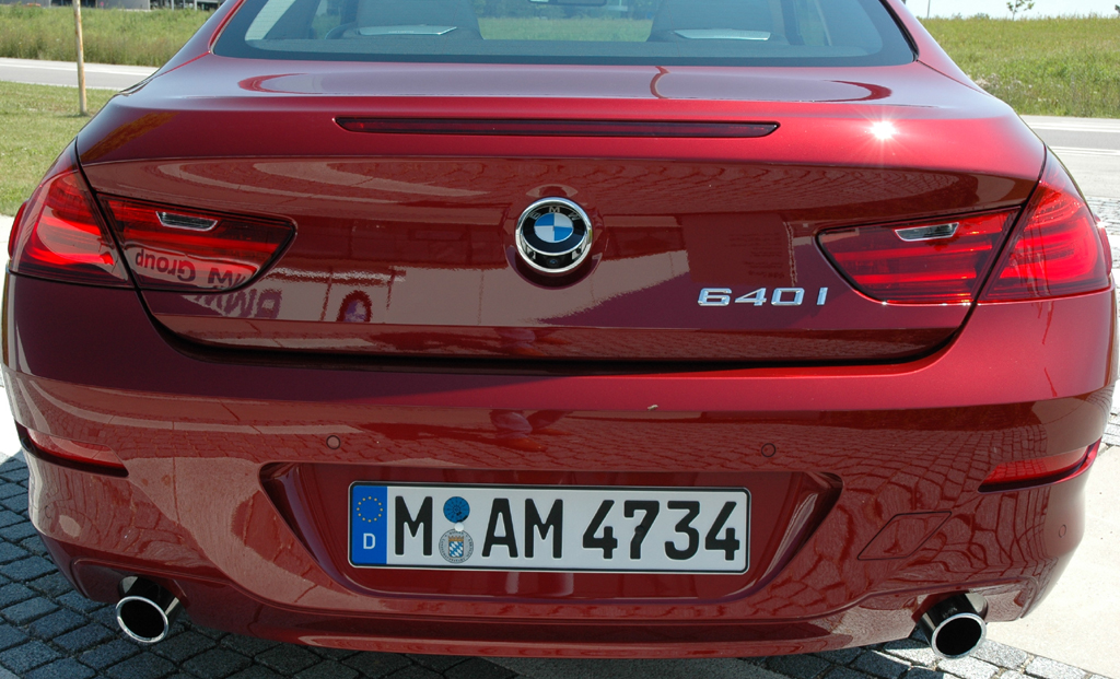 BMW 6er-Coupé: Blick auf die Heckpartie der geschlossenen Variante.