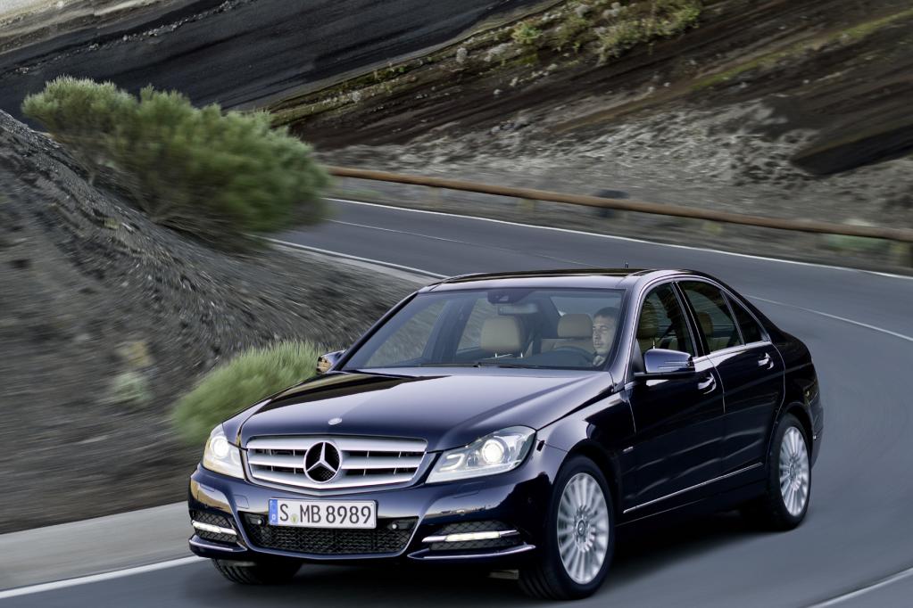 Bestnote für Mercedes-Benz Bank