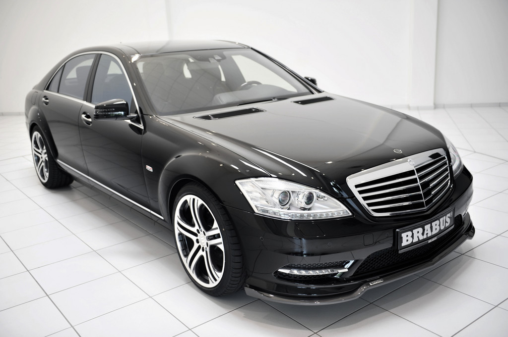 Brabus präsentiert Aerodynamikteile für AMG E- und S-Klasse Modelle