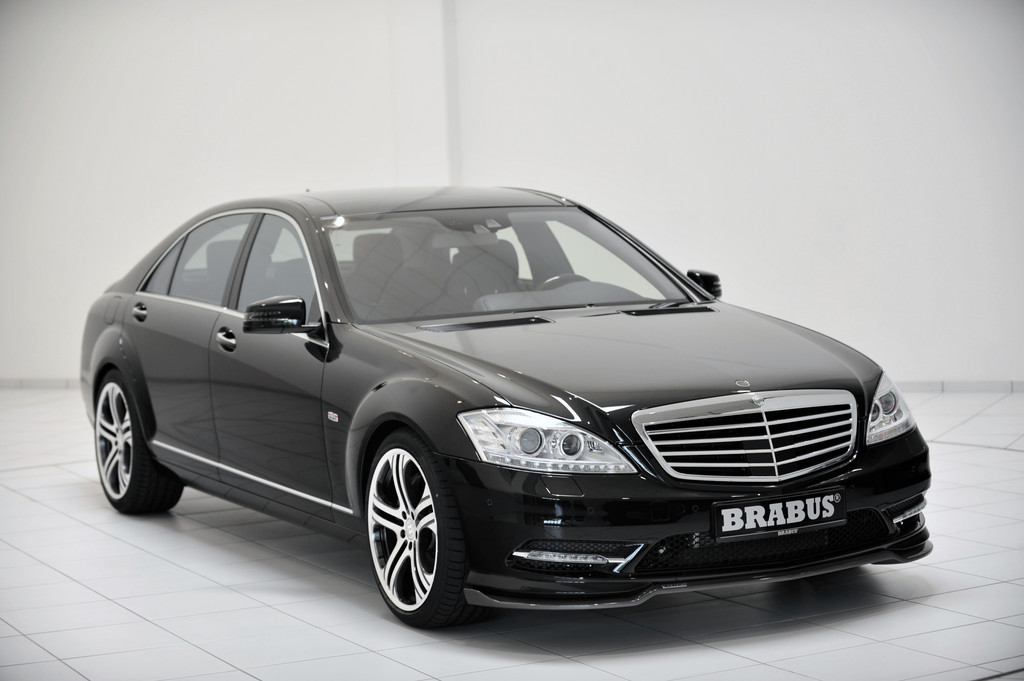 Brabus präsentiert Aerodynamikteile für AMG E- und S-Klasse Modelle