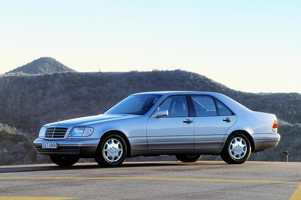 Die Entwicklung des W 140 startet in dem Jahr, als Helmut Kohl Kanzler wurde