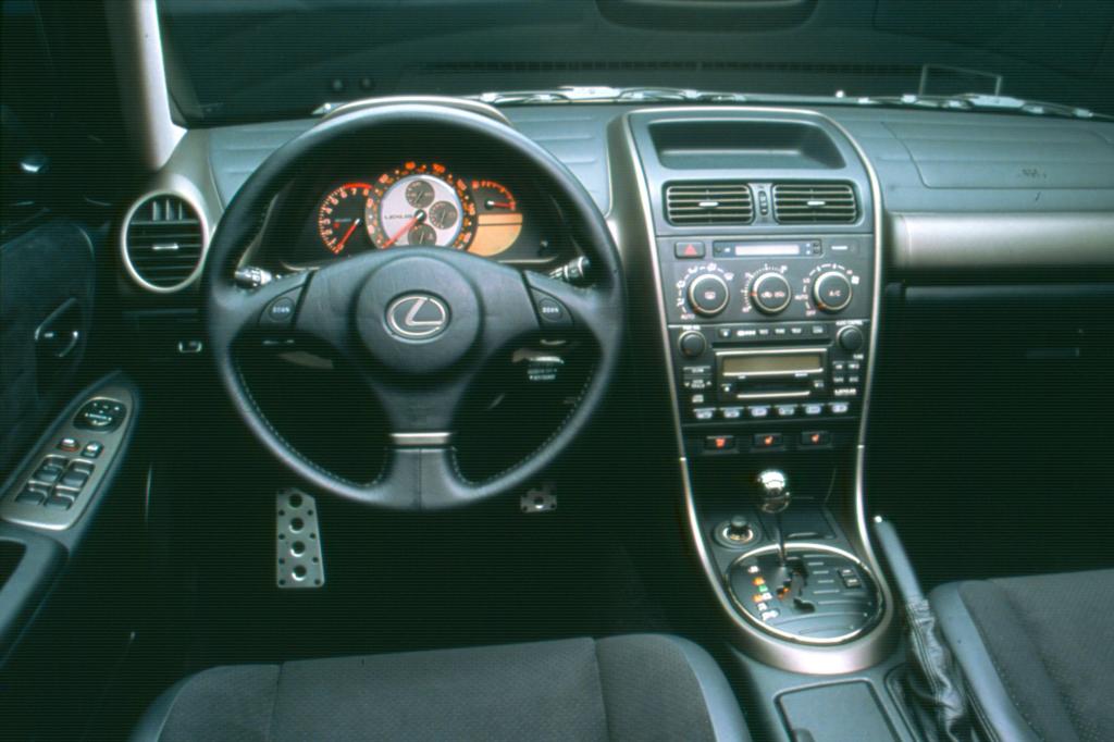 Die Instrumente im Chronographen-Stil waren nicht nur für Lexus bahnbrechend