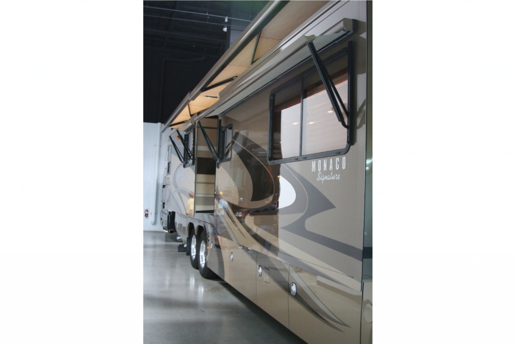 Die Motorhomes sind bis zu 20 Meter lang. 