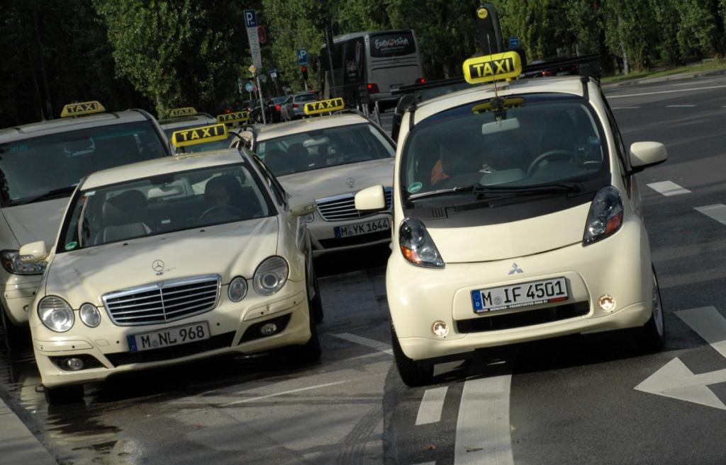 Elektro-Taxi: Die Flüster-Droschke