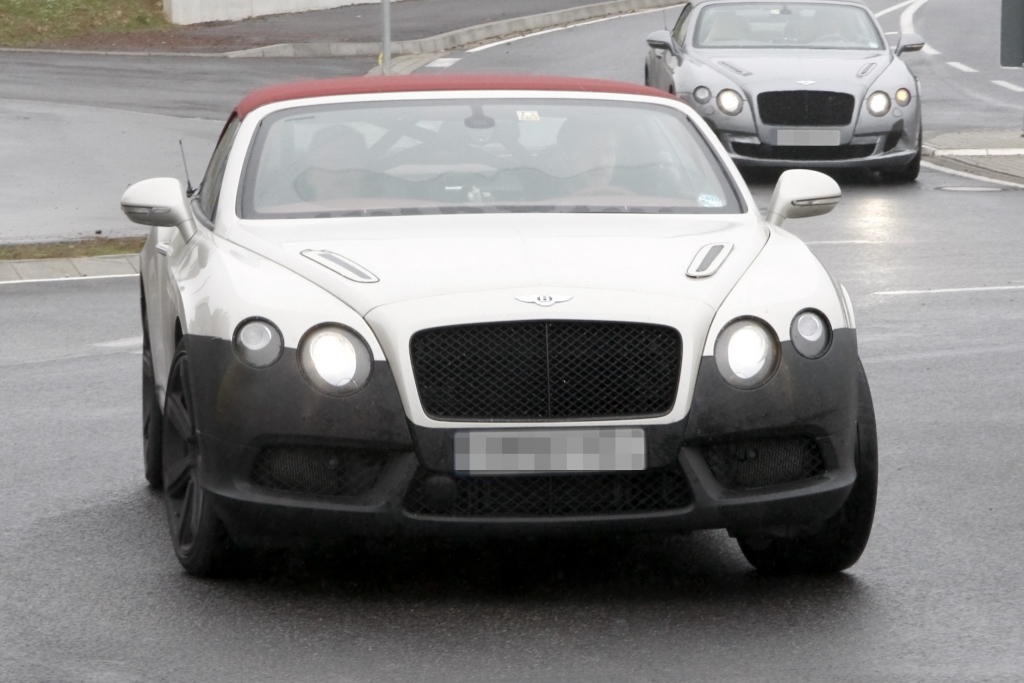 Erwischt: Erlkönig Bentley Continental GTC Speed