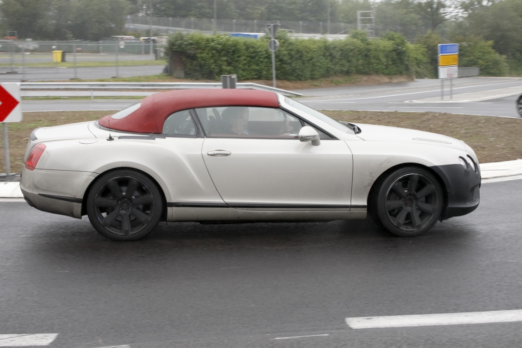 Erwischt: Erlkönig Bentley Continental GTC Speed