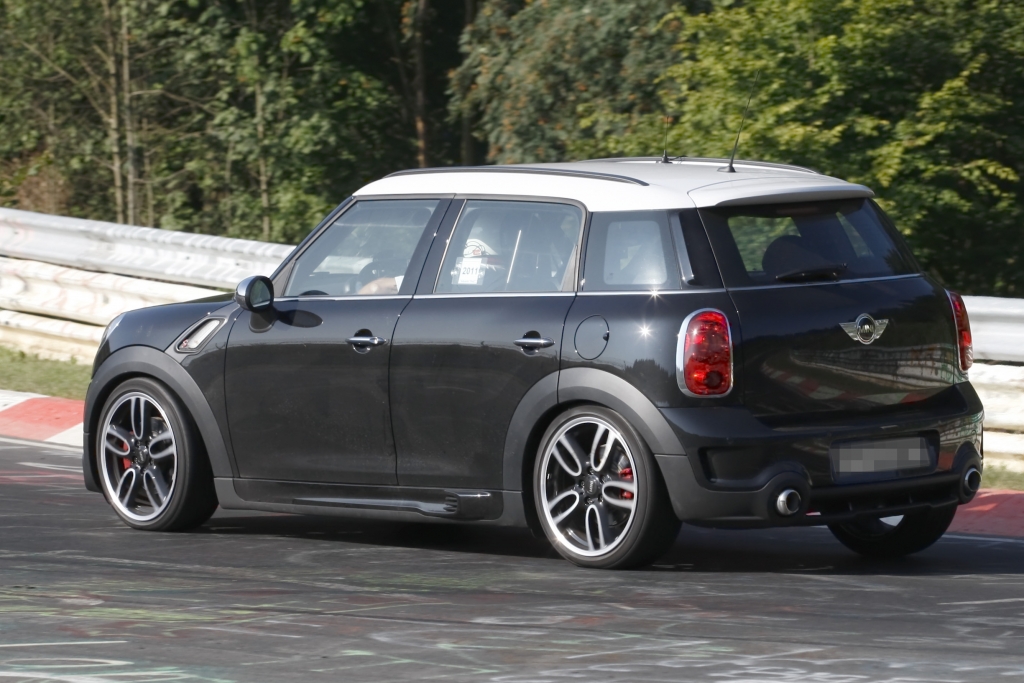 Erwischt: Erlkönig Mini Countryman John Cooper Works