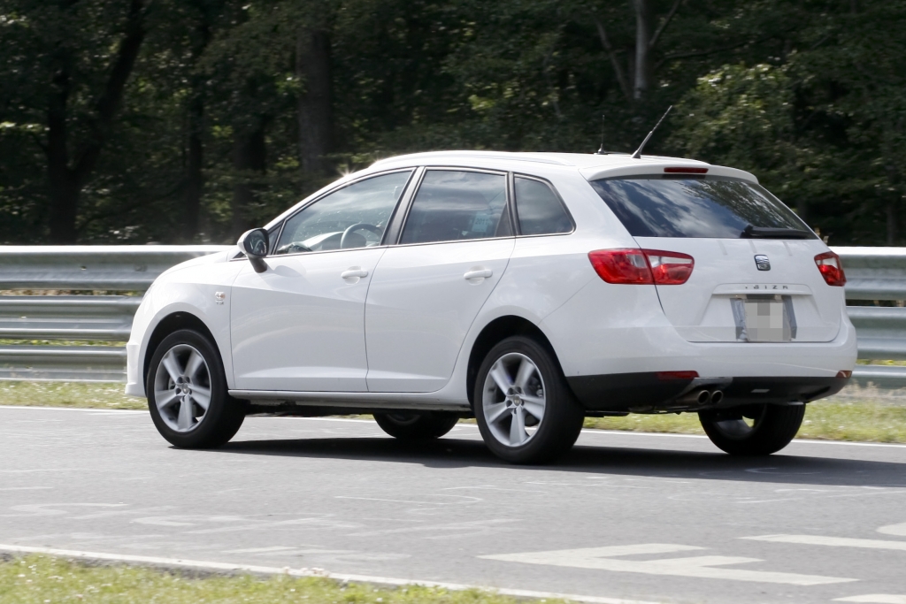 Erwischt: Erlkönig Seat Ibiza ST FR