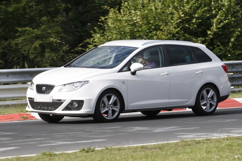 Erwischt: Erlkönig Seat Ibiza ST FR