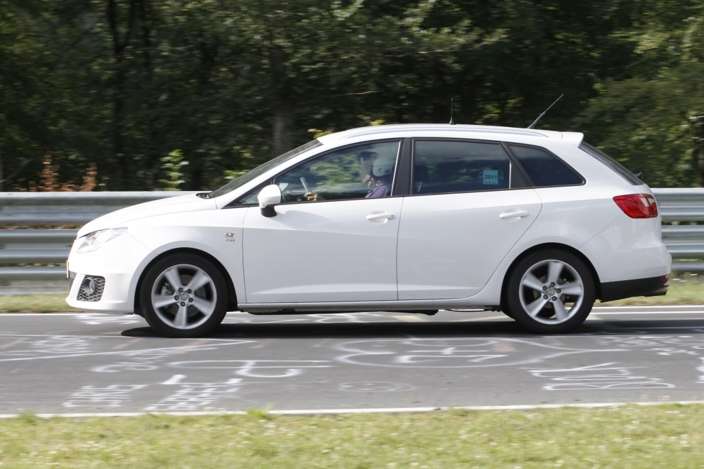 Erwischt: Erlkönig Seat Ibiza ST FR