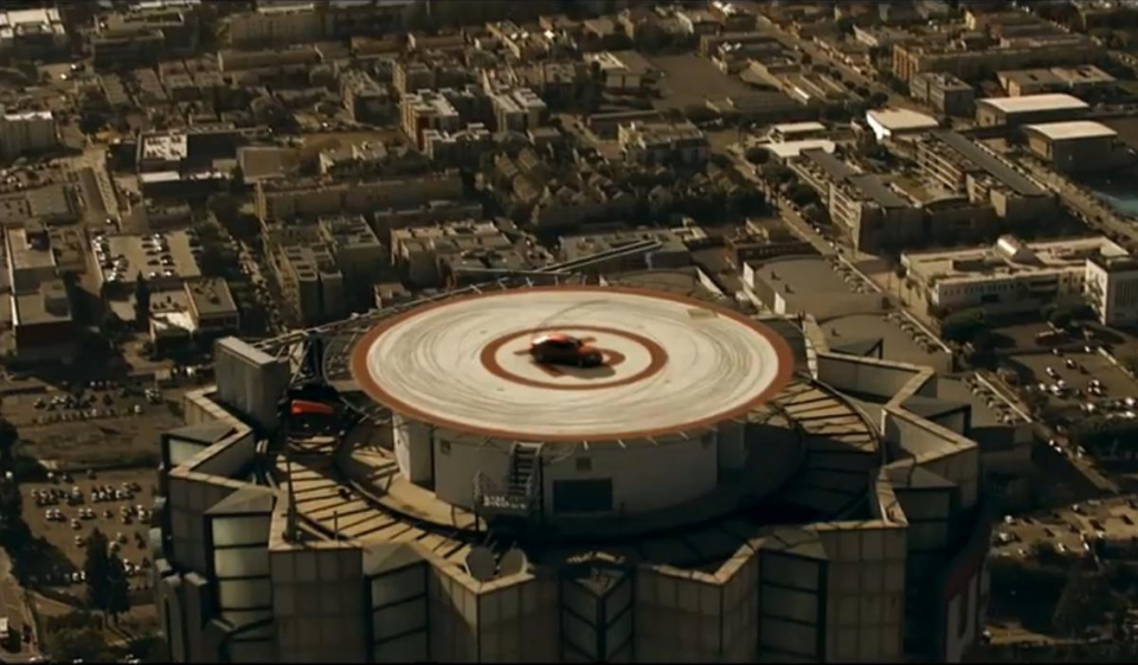 Fakt oder Fake: BMW lässt auf Helipad die Reifen rauchen