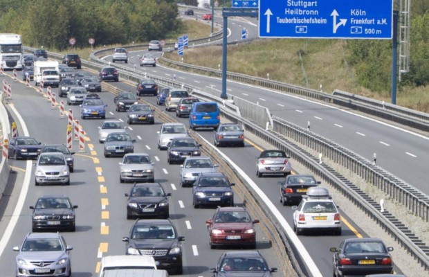 Ferienstau-Prognose - Autobahnen werden zu Parkplätzen