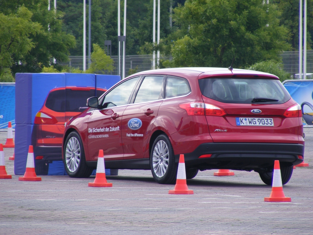 Ford macht Sicherheit im Auto bezahlbar