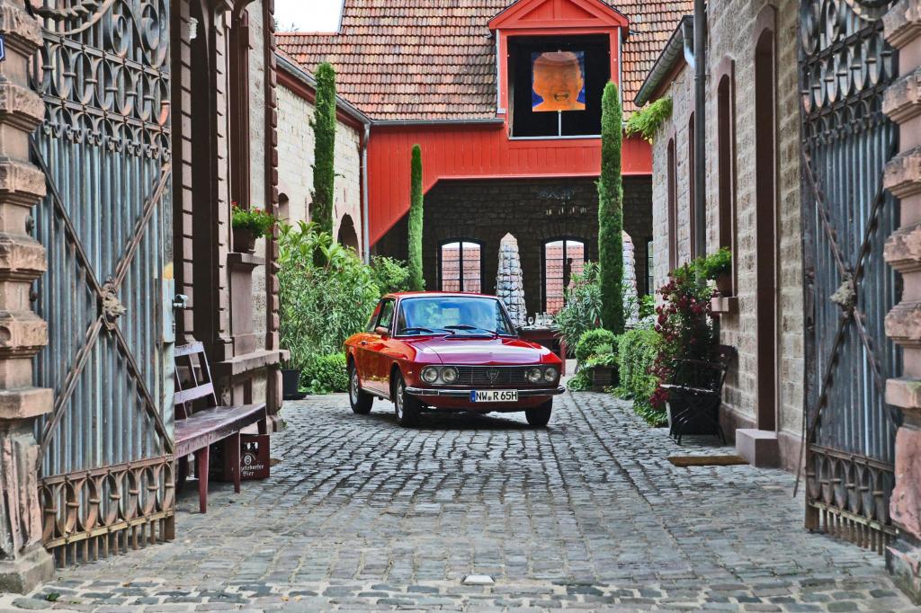 In klassischem Ambiente: Das Lancia Fulvia Coupé 1.3 S