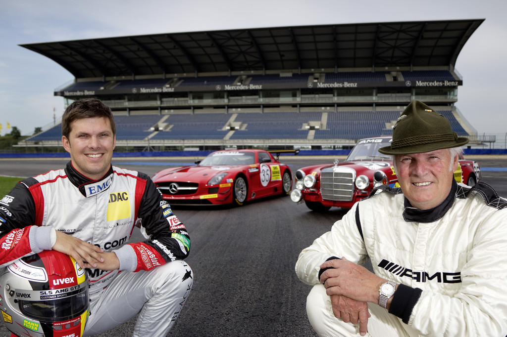 Kenneth Heyer unterwegs auf den Spuren seines Vaters Hans Heyer: SLS AMG GT3 im Look des legendären Mercedes-Benz 300 SEL 6.8 AMG.