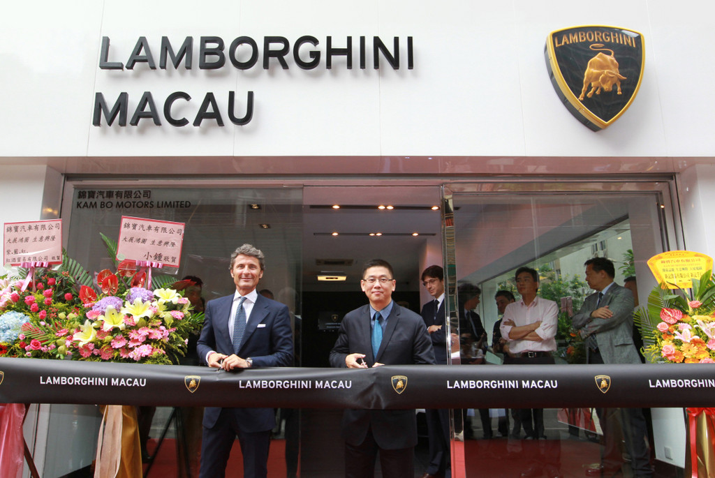 Lamborghini eröffnet Showroom in Macau