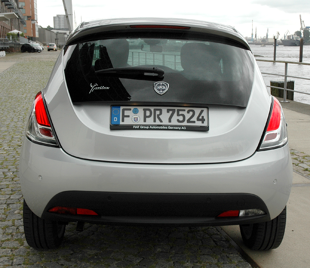 Lancia Ypsilon: Blick auf die Heckpartie des kleinen Nobelhobels. 