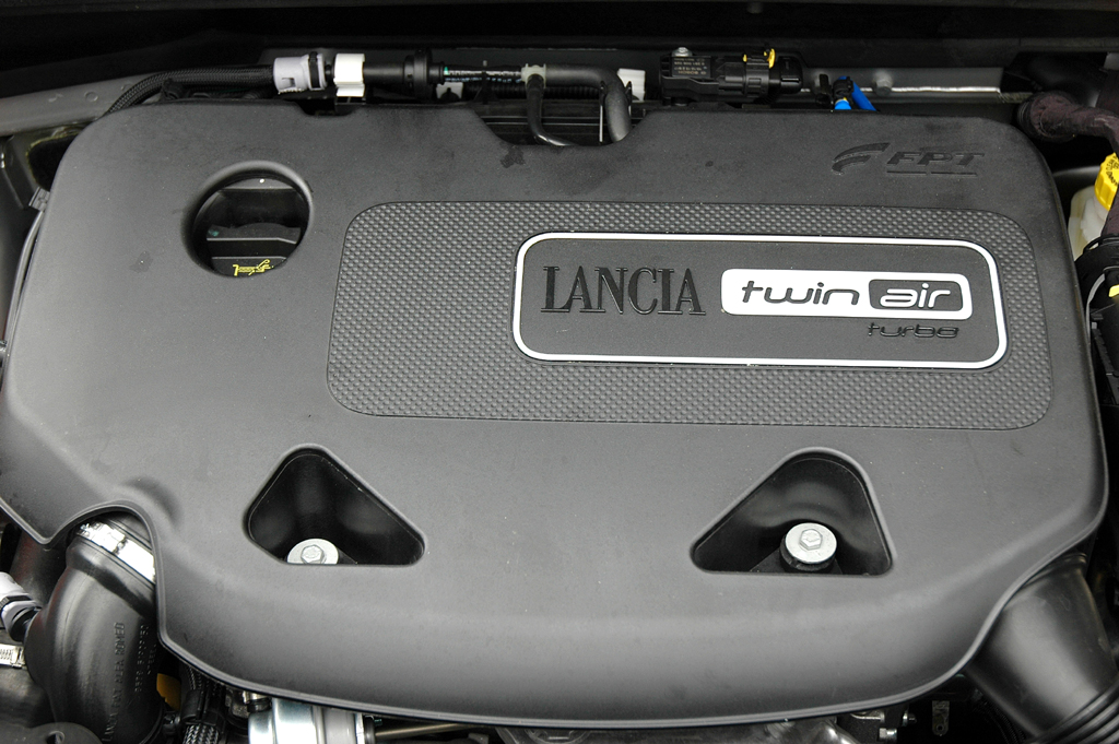 Lancia Ypsilon: Blick unter die Haube, hier beim 85-PS-TwinAir-Turbo-Zweizylinder. 
