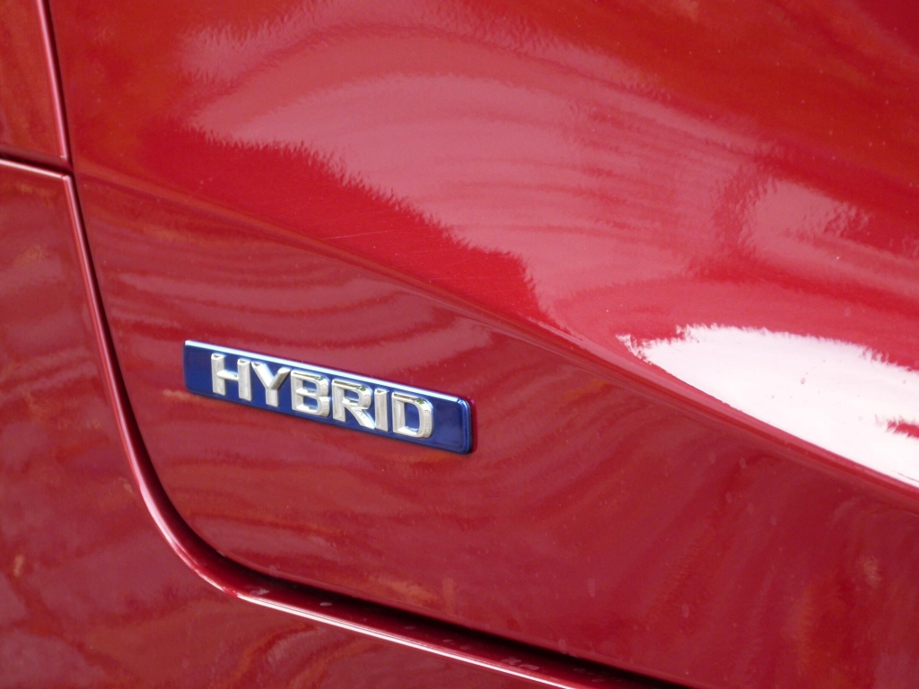 Lexus CT 200h: Erster Vollhybrid der Kompaktklasse mit kleinen Schönheitsfehlern