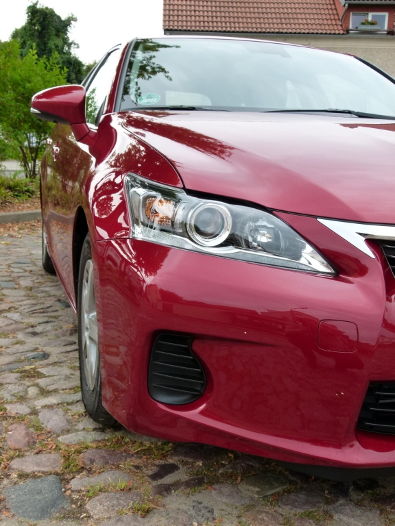 Lexus CT 200h: Erster Vollhybrid der Kompaktklasse mit kleinen Schönheitsfehlern