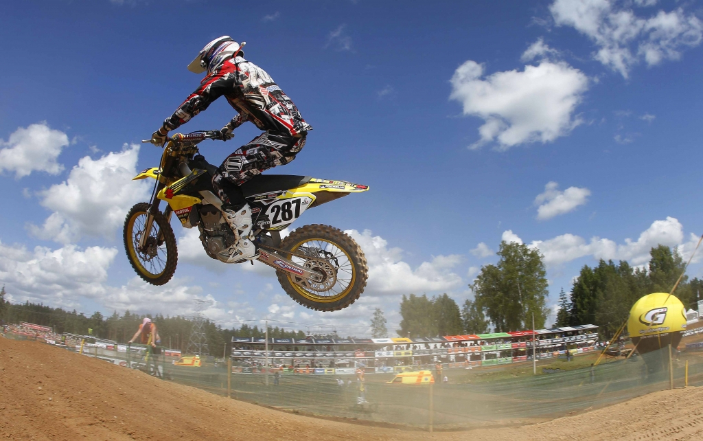 MX1 Weltmeisterschaft Lettland: Rockstar Energy Suzuki MX1 in den Top 10