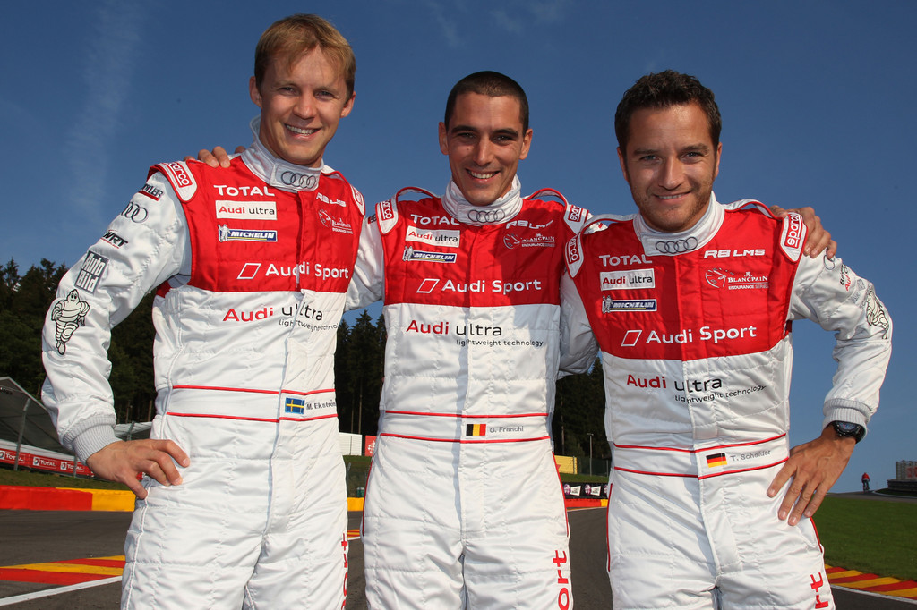 Mattias Ekström (links), Timo Scheider (rechts) mit dem belgischen Langstrecken-Spezialisten Greg Franchi.