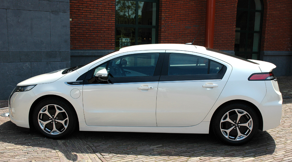 Opel Ampera: Und so sieht der Viersitzer von der Seite aus. 
