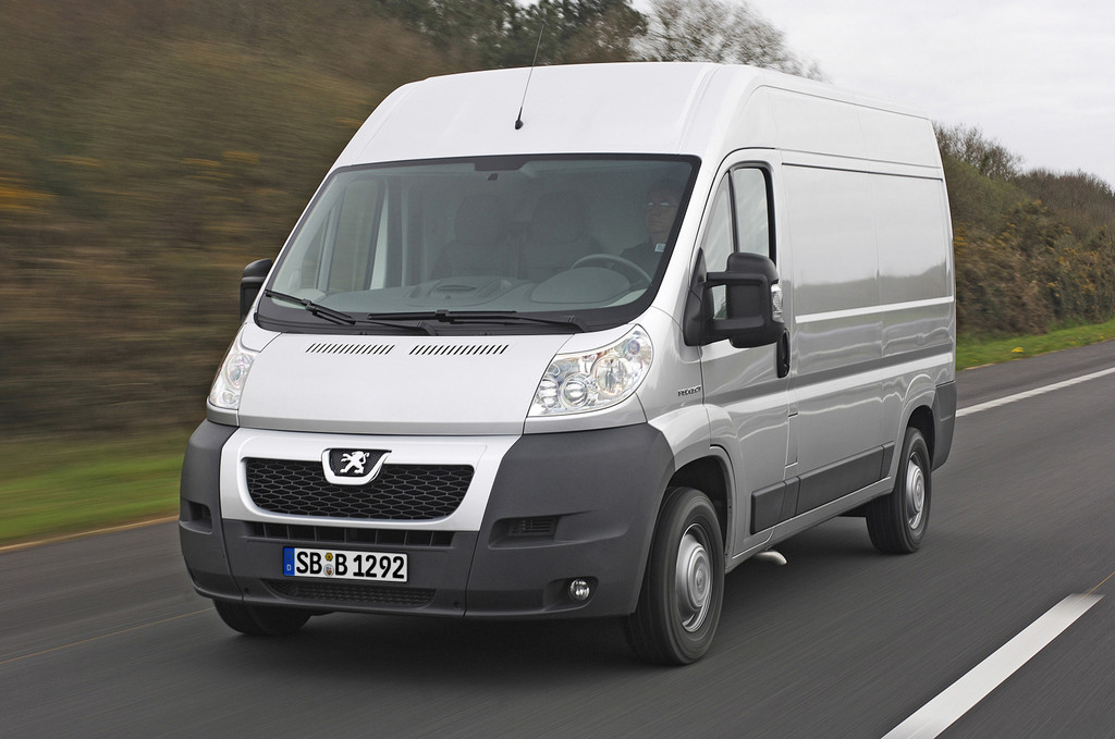 Peugeot Boxer.