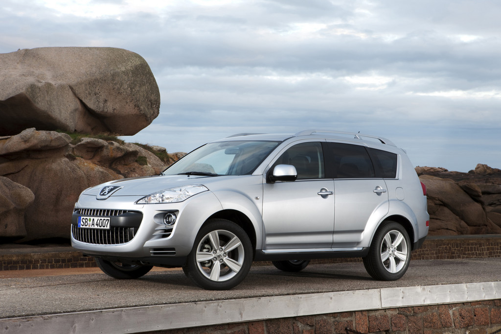 Peugeot wertet den 4007 auf