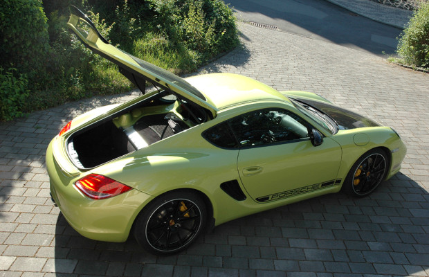 Porsche Cayman R: Ins Gepäckabteil hinten passen nochmal 260 Liter hinein. 