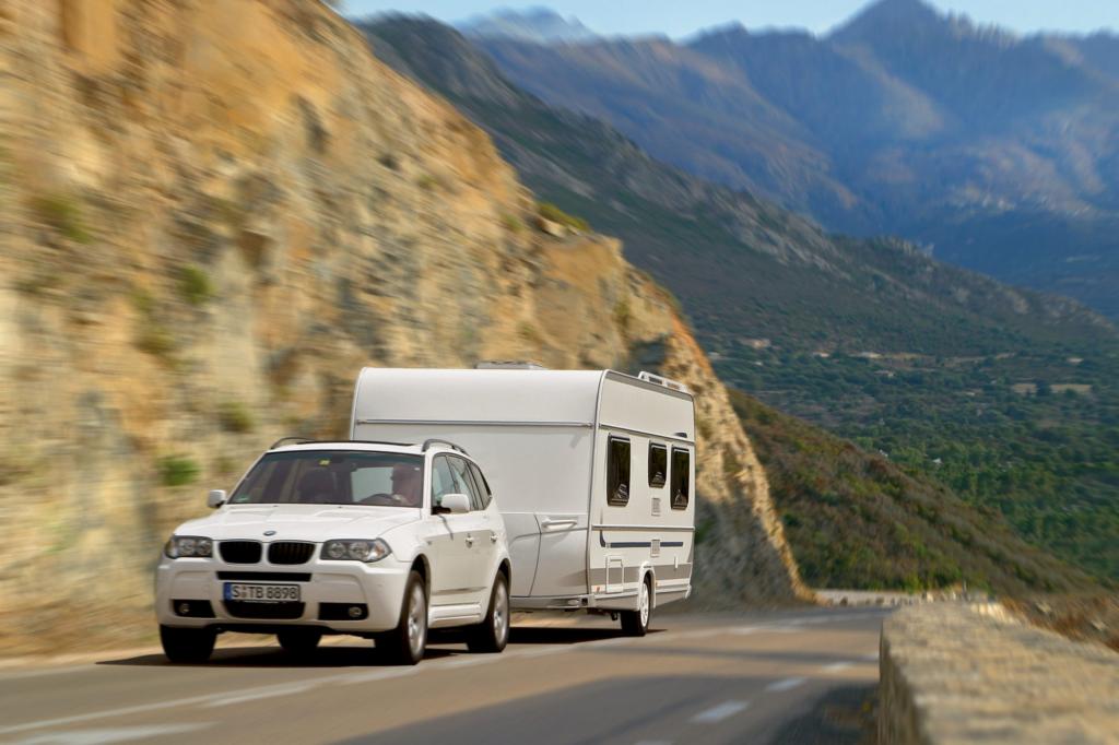 Ratgeber Wohnwagen und Anhänger - Reifen vor Sonne schützen