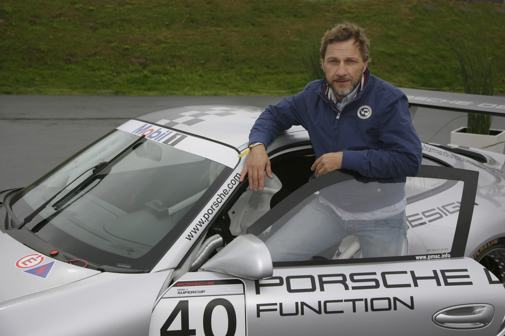 Schauspieler Richy Müller zu Gast bei Porsche auf dem Nürburgring