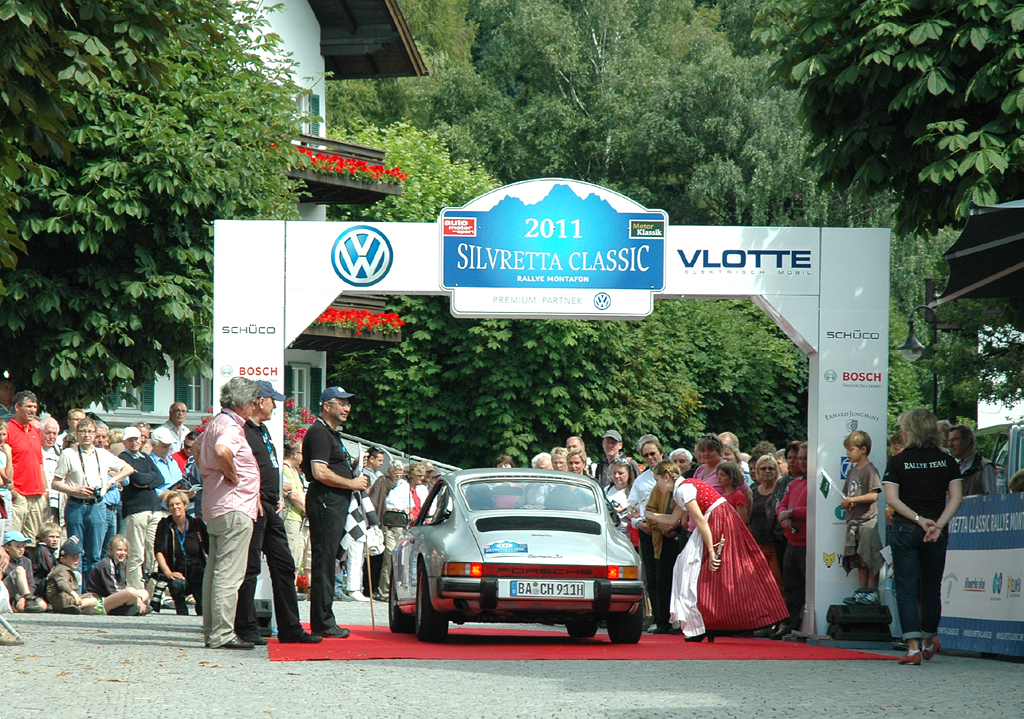 Silvretta Classic Rallye 2011: Porsche 911 am ersten Tag bei der Zielankunft in Schruns.