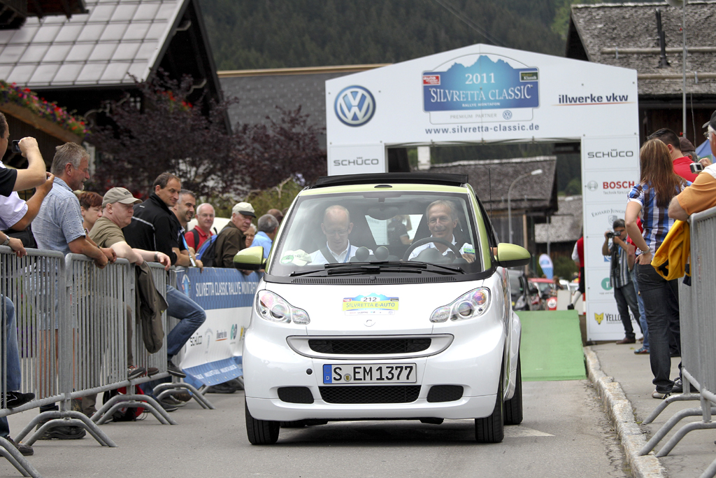 Silvretta E-Auto Rallye 2011: Smart Electric Drive beim Start in Partenen.